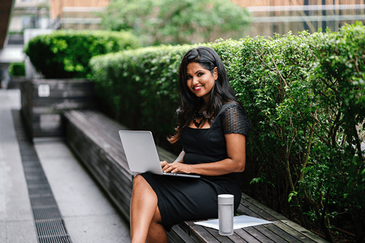 photography-of-woman-using-laptop-1266193